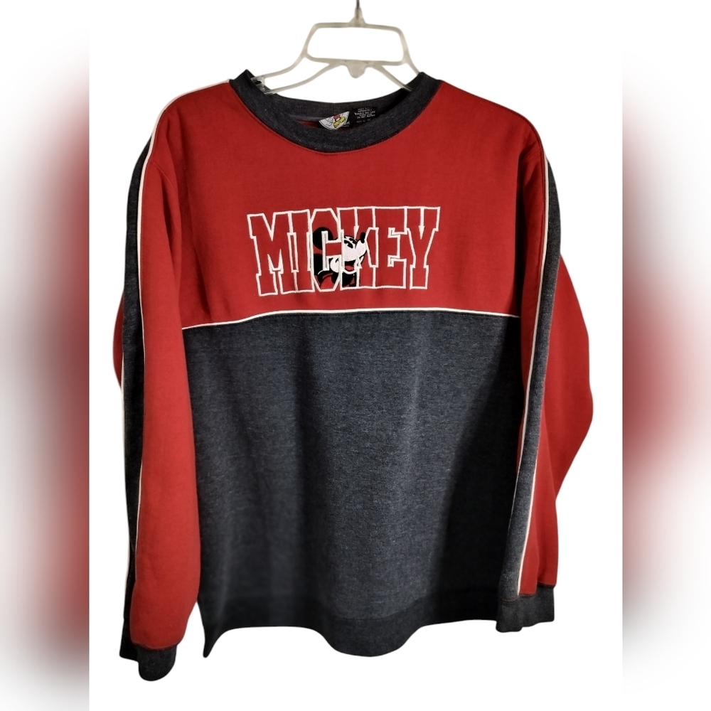 M485 ) Vintage 90's Mickey & Co Crew neck Red & Gray Sweatshirt Size Smal